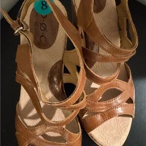 Brown Strappy wedge Sandals by BOC.. New w/o tag.